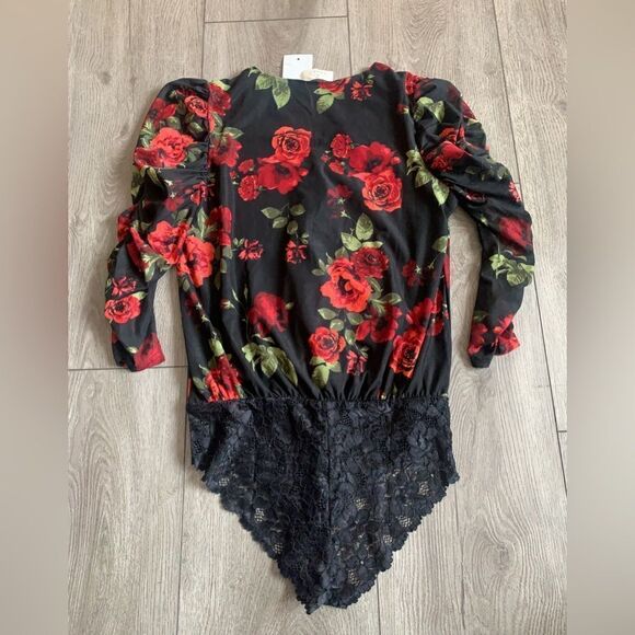 Ember one piece body suit very beautiful floral print - Picture 2 of 4